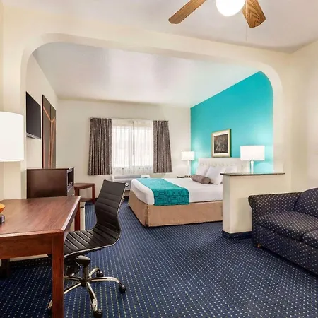 Howard Johnson By Wyndham San Antonio Hotel & Suites Exterior foto