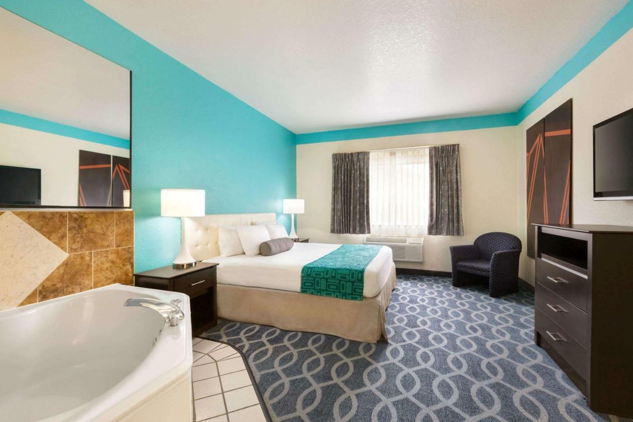 Hotel Howard Johnson By Wyndham &